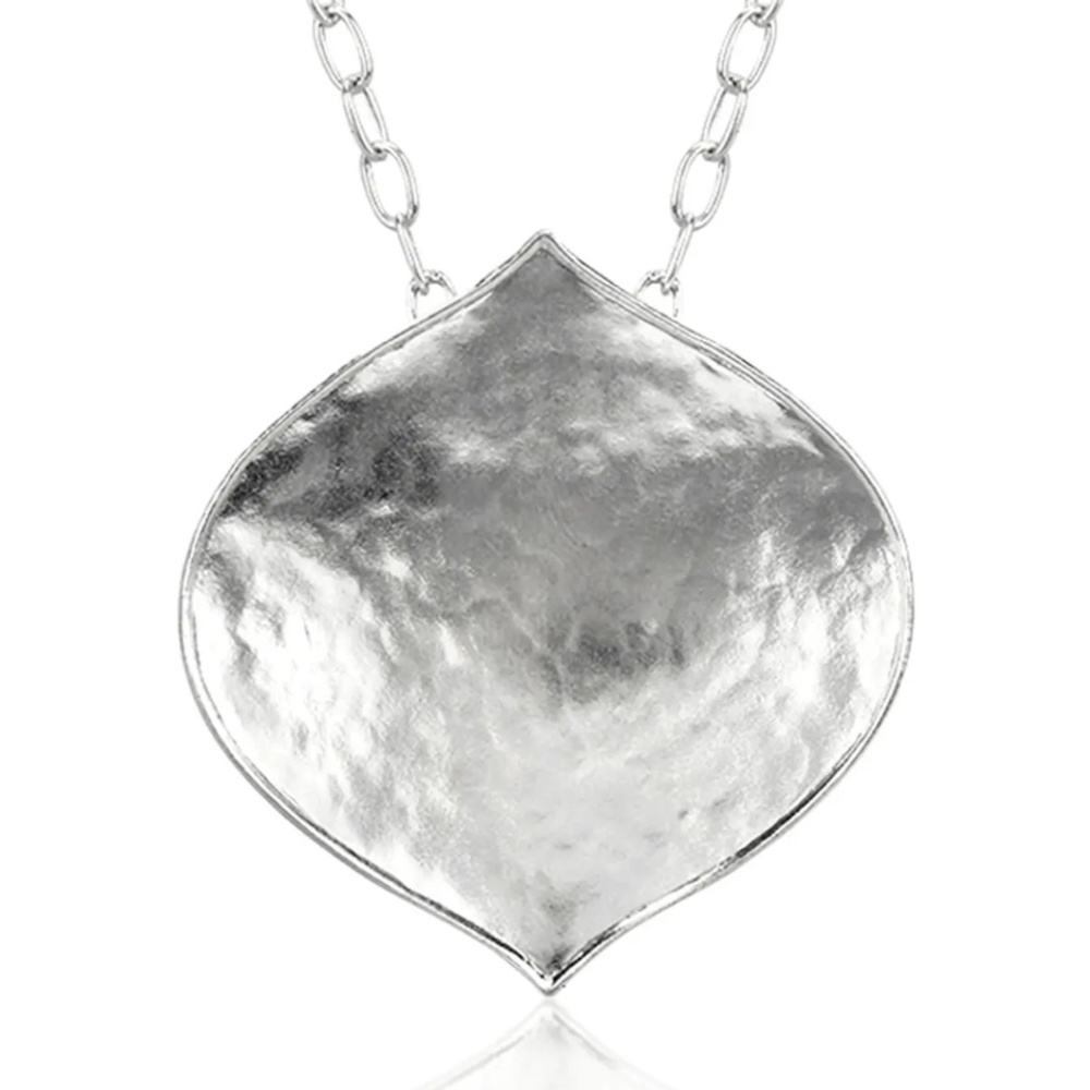 Legend Amrapali Silver Pallavi Necklace